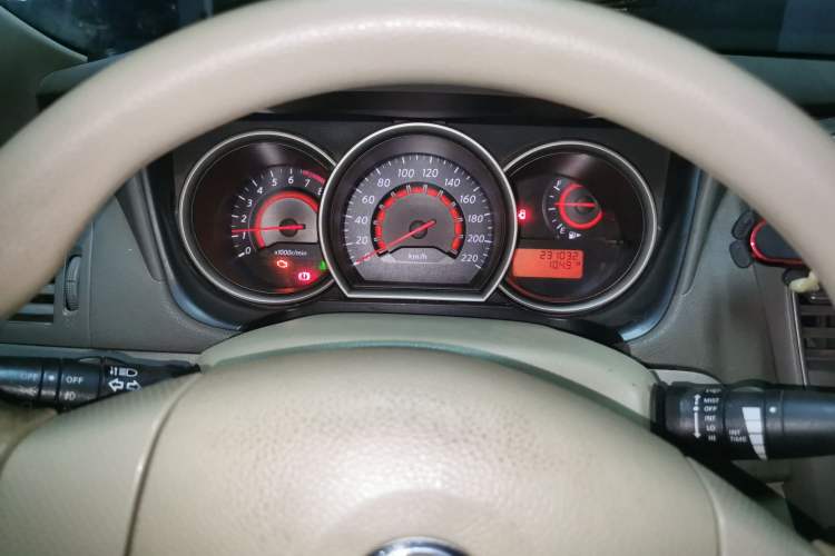 Used Nissan Sylphy 2012 Classic 1.6XL Manual Luxury Edition Instrument Cluster