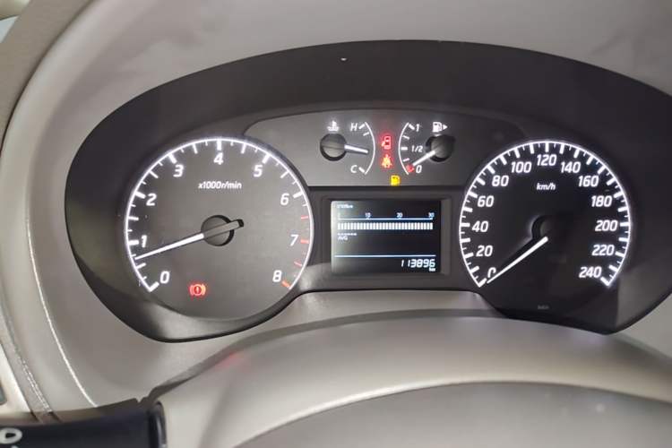 Used Nissan Sylphy 2012 1.6 XL Manual Luxury Edition Instrument Cluster