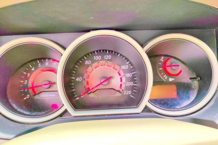 Used Nissan Sylphy 2012 Classic 1.6XE Manual Comfort Edition Instrument Cluster