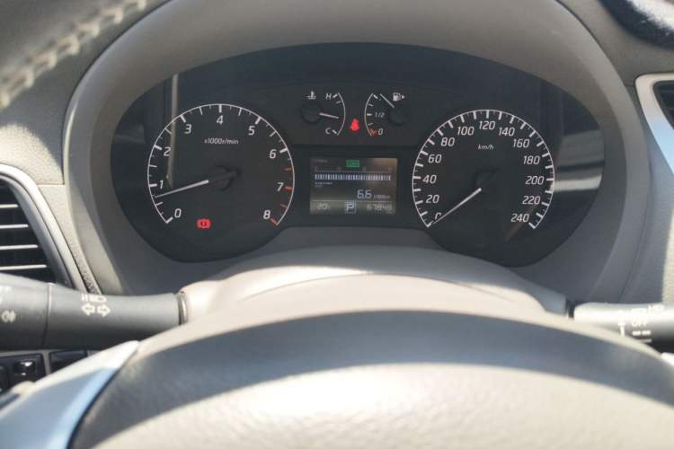 Used Nissan Sylphy 2012 1.6 XL CVT Luxury Edition Instrument Cluster