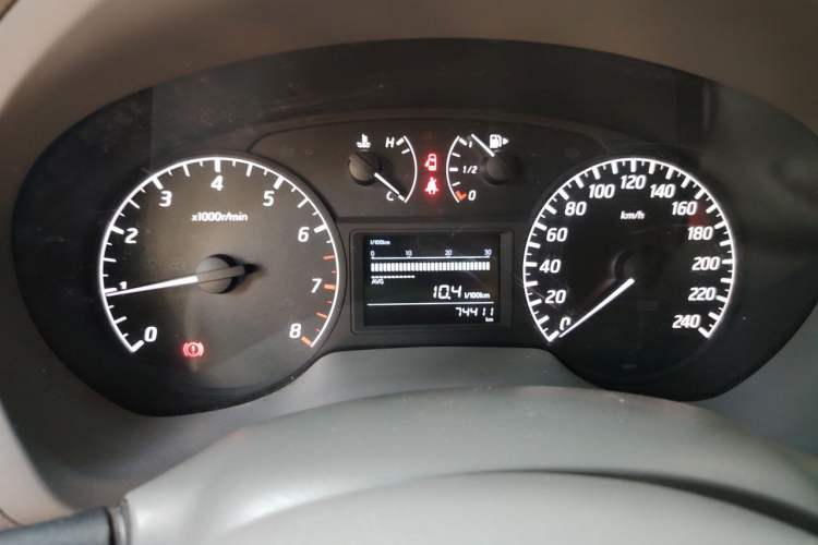 Used Nissan Sylphy 2012 1.6XE Manual Comfort Edition Instrument Cluster