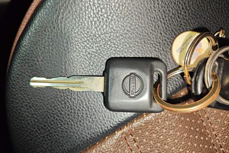 Used Nissan Sylphy 2012 Classic 1.6XE Manual Comfort Edition Interior 1