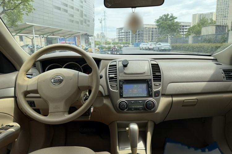Used Nissan Sylphy 2012 Classic 1.6XE Automatic Comfort Edition Interior 2