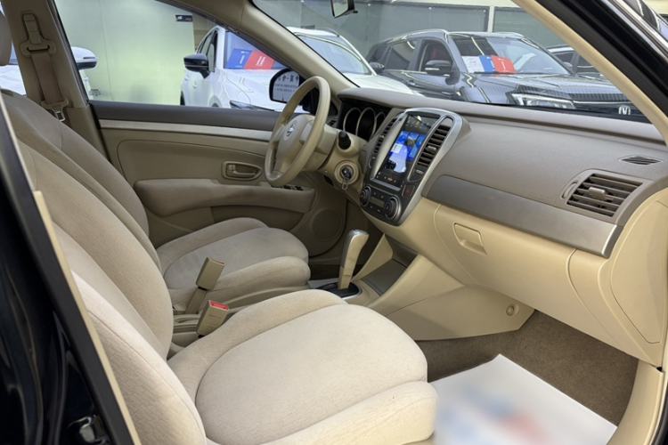 Used Nissan Sylphy 2012 Classic 1.6XE Automatic Comfort Edition Interior 4