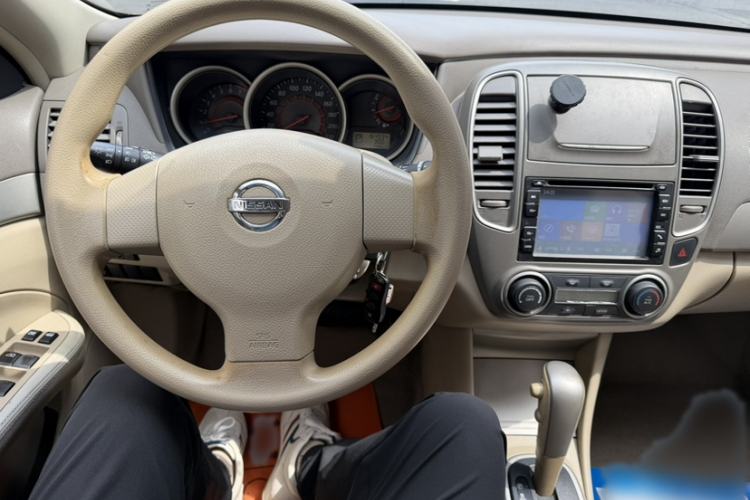 Used Nissan Sylphy 2012 Classic 1.6XE Automatic Comfort Edition Interior 5