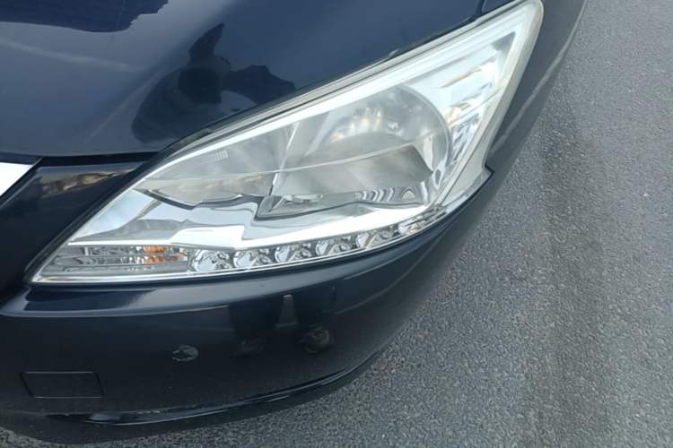 Used Nissan Sylphy 2012 1.6 XL Manual Luxury Edition Left Front Headlight