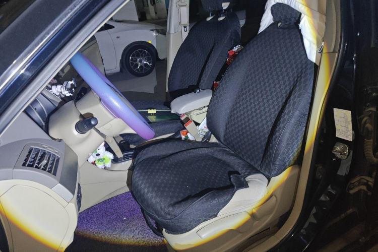 Used Nissan Sylphy 2012 Classic 1.6XE Automatic Comfort Edition Left Front Seat