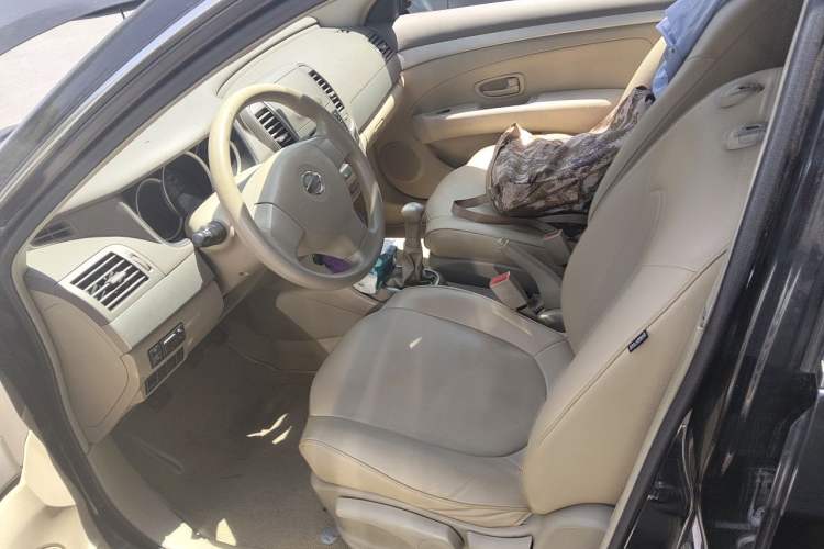 Used Nissan Sylphy 2012 Classic 1.6XE Manual Comfort Edition Left Front Seat