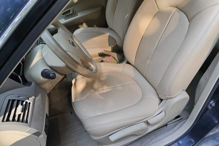 Used Nissan Sylphy 2012 Classic 1.6XE Manual Comfort Edition Left Front Seat