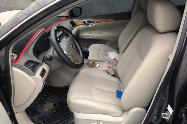 Used Nissan Sylphy 2012 1.6 XL Manual Luxury Edition Left Front Seat