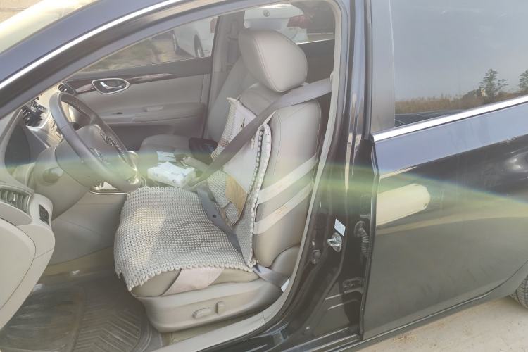 Used Nissan Sylphy 2012 1.6 XL Manual Luxury Edition Left Front Seat