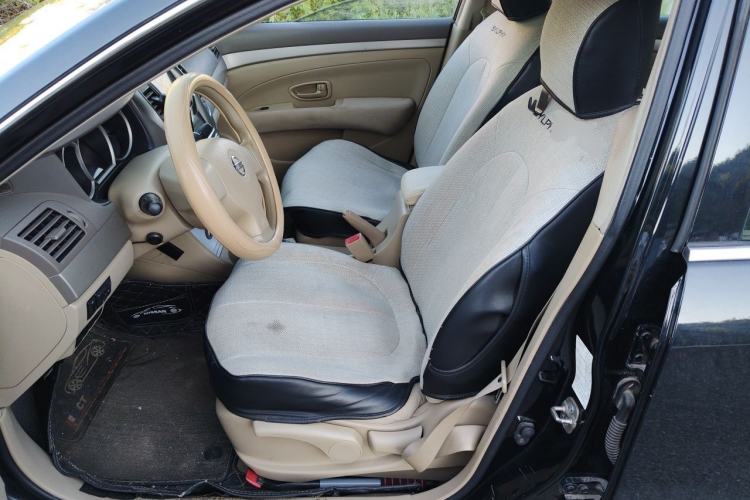 Used Nissan Sylphy 2012 Classic 1.6XE Automatic Comfort Edition Left Front Seat