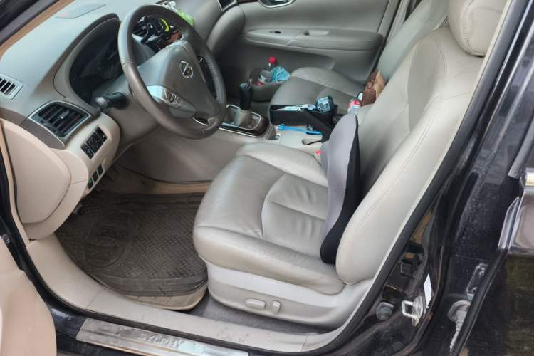 Used Nissan Sylphy 2012 1.6 XL Manual Luxury Edition Left Front Seat