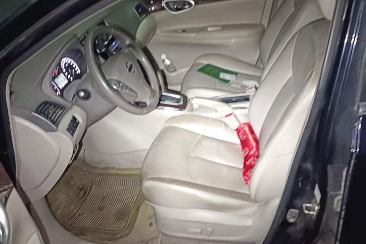 Used Nissan Sylphy 2012 1.6 XL CVT Luxury Edition Left Front Seat