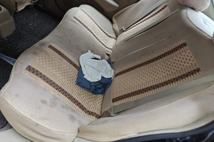 Used Nissan Sylphy 2012 Classic 1.6XE Manual Comfort Edition Left Rear Seat