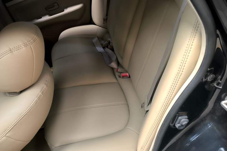 Used Nissan Sylphy 2012 Classic 1.6XE Automatic Comfort Edition Left Rear Seat