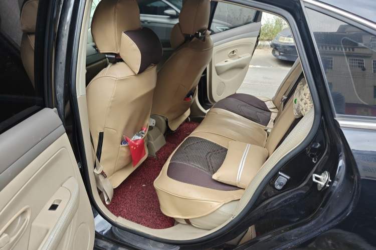 Used Nissan Sylphy 2012 Classic 1.6XE Automatic Comfort Edition Left Rear Seat