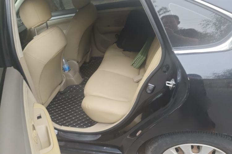 Used Nissan Sylphy 2012 Classic 1.6XE Automatic Comfort Edition Left Rear Seat