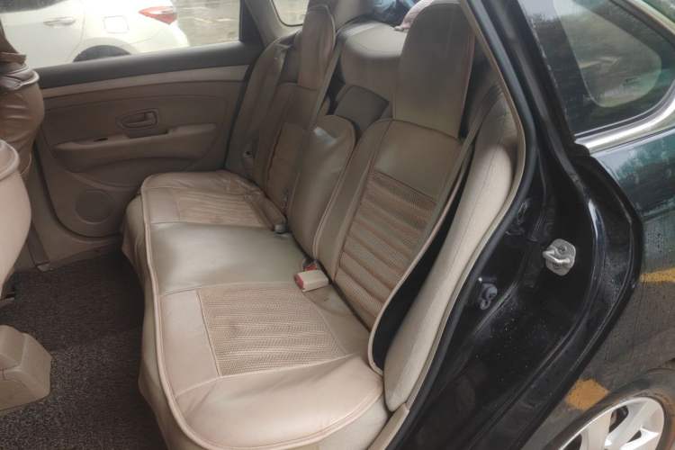 Used Nissan Sylphy 2012 Classic 1.6XE Automatic Comfort Edition Left Rear Seat