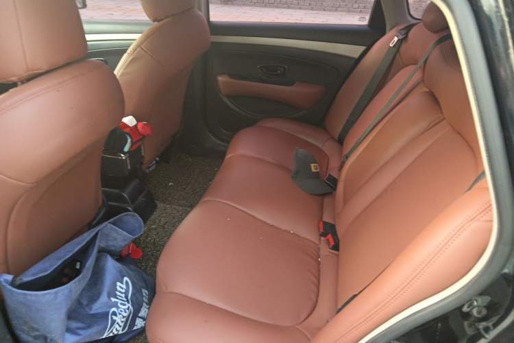 Used Nissan Sylphy 2012 Classic 1.6XE Manual Comfort Edition Left Rear Seat