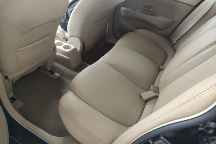 Used Nissan Sylphy 2012 Classic 1.6XE Automatic Comfort Edition Left Rear Seat