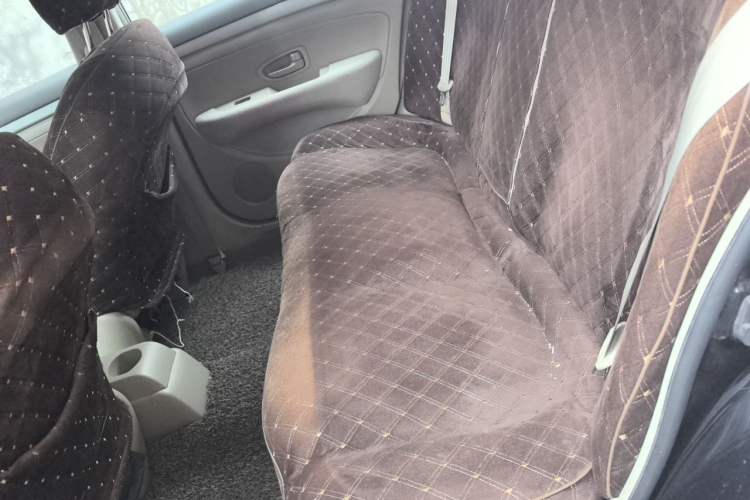 Used Nissan Sylphy 2012 Classic 1.6XE Automatic Comfort Edition Left Rear Seat