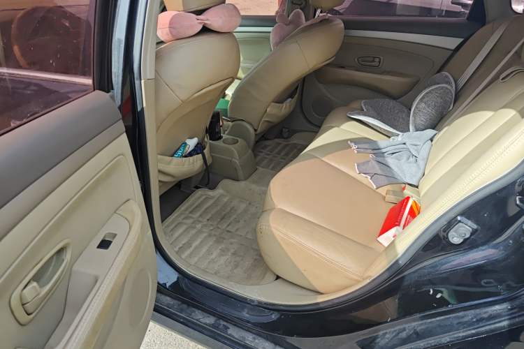 Used Nissan Sylphy 2012 Classic 1.6XE Manual Comfort Edition Left Rear Seat