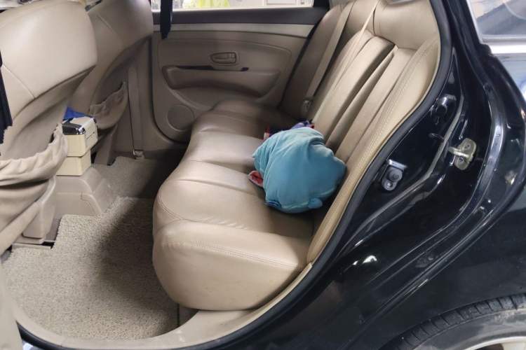 Used Nissan Sylphy 2012 Classic 1.6XE Automatic Comfort Edition Left Rear Seat