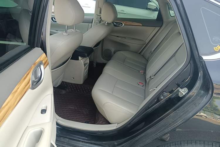 Used Nissan Sylphy 2012 1.6 XL Manual Luxury Edition Left Rear Seat