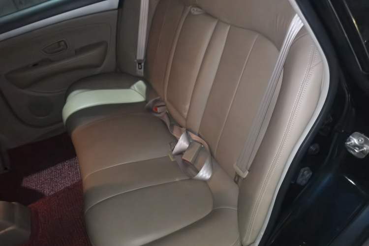 Used Nissan Sylphy 2012 Classic 1.6XE Automatic Comfort Edition Left Rear Seat