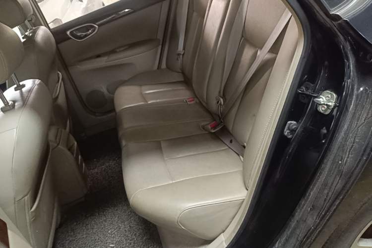 Used Nissan Sylphy 2012 1.6 XL CVT Luxury Edition Left Rear Seat