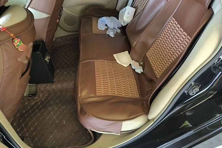 Used Nissan Sylphy 2012 Classic 1.6XE Automatic Comfort Edition Left Rear Seat