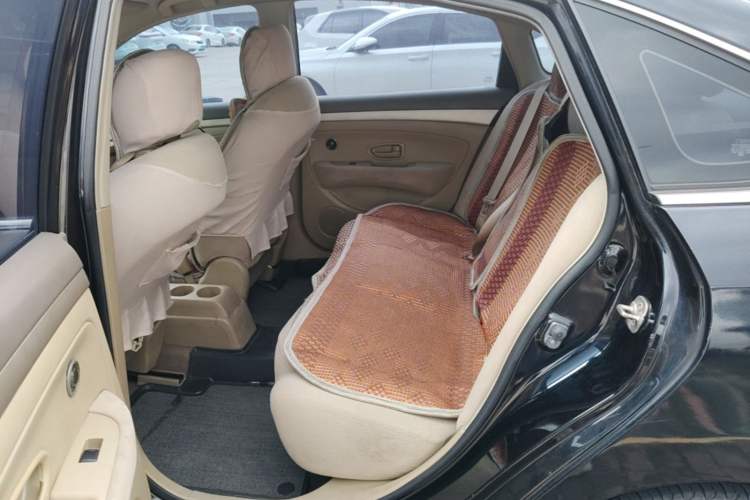 Used Nissan Sylphy 2012 Classic 1.6XE Manual Comfort Edition Left Rear Seat