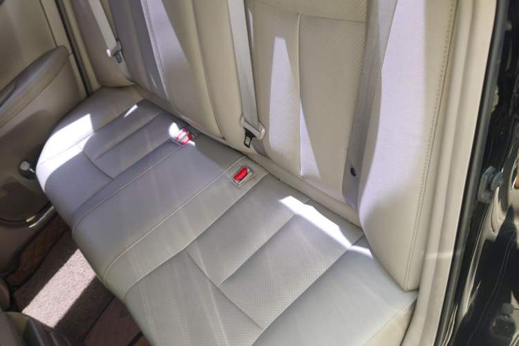 Used Nissan Sylphy 2012 1.6 XL Manual Luxury Edition Left Rear Seat