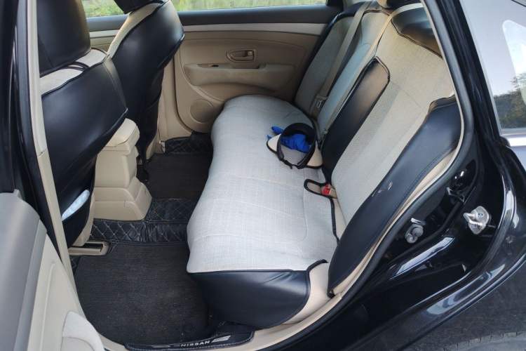 Used Nissan Sylphy 2012 Classic 1.6XE Automatic Comfort Edition Left Rear Seat