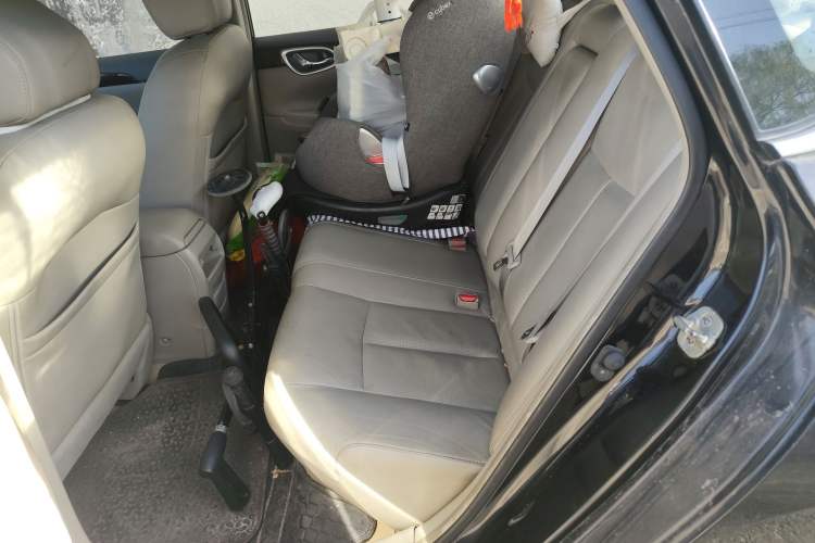 Used Nissan Sylphy 2012 1.6 XL Manual Luxury Edition Left Rear Seat