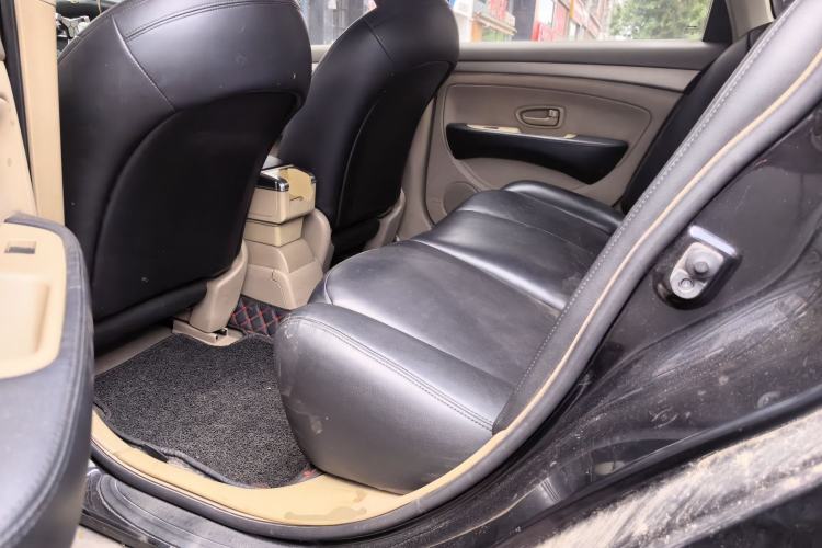 Used Nissan Sylphy 2012 Classic 1.6XE Manual Comfort Edition Left Rear Seat