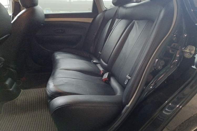 Used Nissan Sylphy 2012 Classic 1.6XE Manual Comfort Edition Left Rear Seat