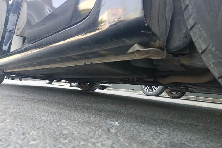 Used Nissan Sylphy 2012 1.6 XL Manual Luxury Edition Left Side Sill