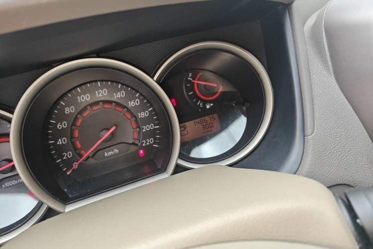 Used Nissan Sylphy 2012 Classic 1.6XE Automatic Comfort Edition Odometer Close Up