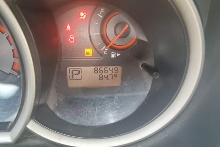 Used Nissan Sylphy 2012 Classic 1.6XE Automatic Comfort Edition Odometer Close Up