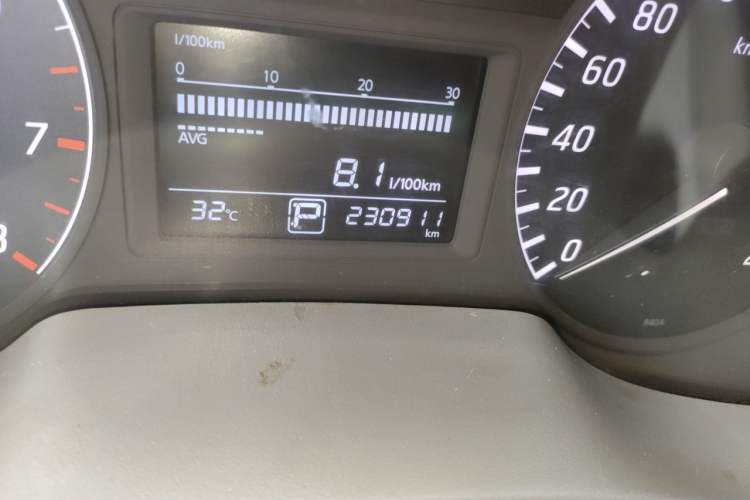 Used Nissan Sylphy 2012 1.6 XL CVT Luxury Edition Odometer Close Up