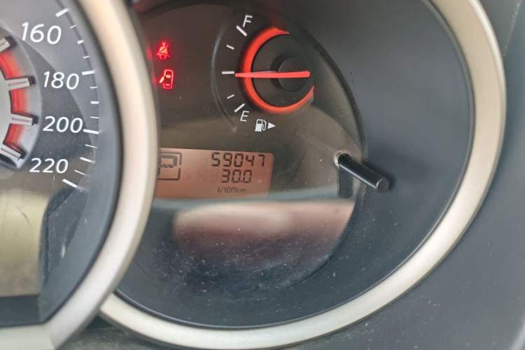 Used Nissan Sylphy 2012 Classic 1.6XE Automatic Comfort Edition Odometer Close Up