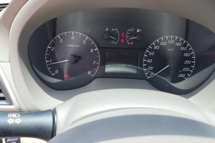 Used Nissan Sylphy 2012 1.6XE CVT Comfort Edition Odometer Close Up