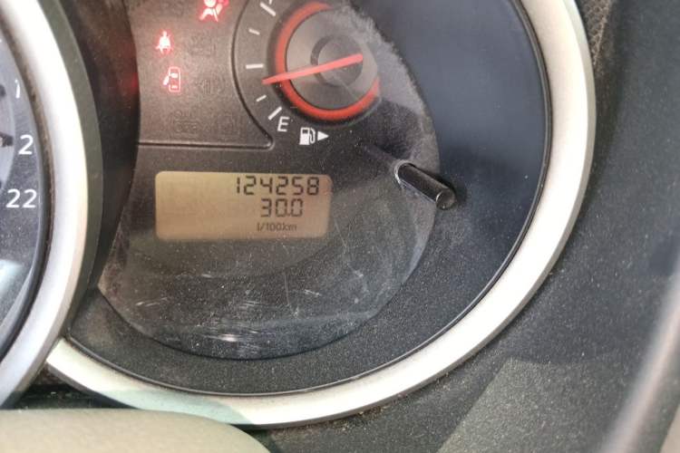 Used Nissan Sylphy 2012 Classic 1.6XE Manual Comfort Edition Odometer Close Up