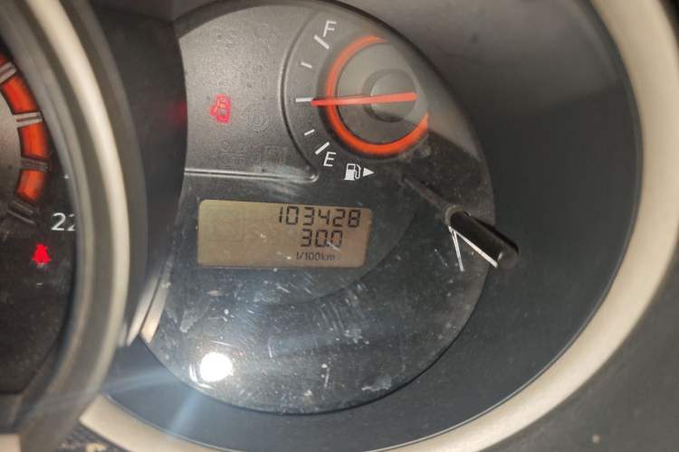 Used Nissan Sylphy 2012 Classic 1.6XE Manual Comfort Edition Odometer Close Up