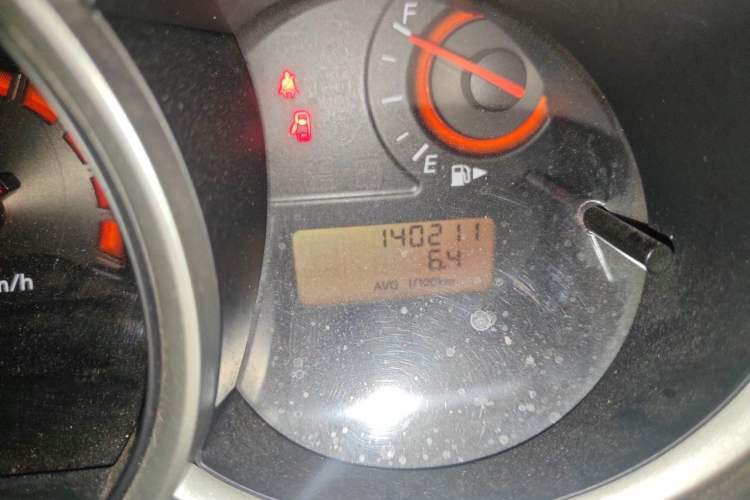 Used Nissan Sylphy 2012 Classic 1.6XE Manual Comfort Edition Odometer Close Up