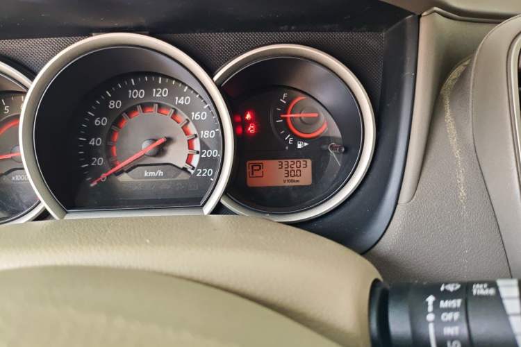 Used Nissan Sylphy 2012 Classic 1.6 XL Automatic Luxury Edition Odometer Close Up