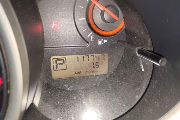 Used Nissan Sylphy 2012 Classic 1.6XE Automatic Comfort Edition Odometer Close Up