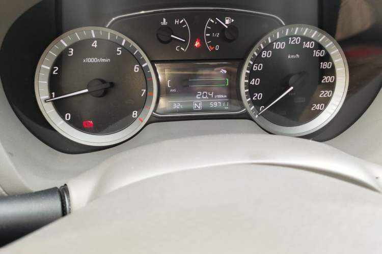 Used Nissan Sylphy 2012 1.8XL CVT Luxury Edition Odometer Close Up